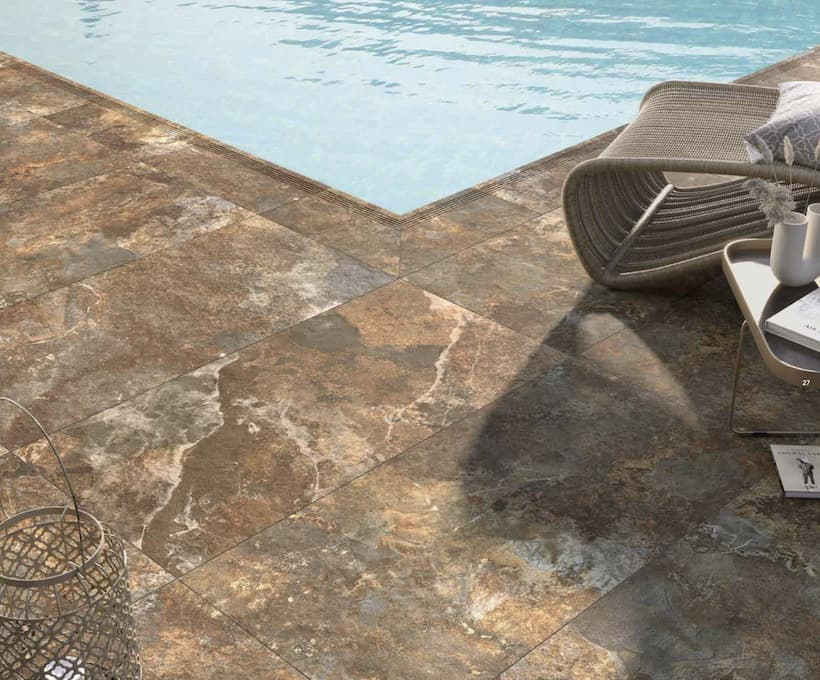 Carrelage piscine pierre naturelle