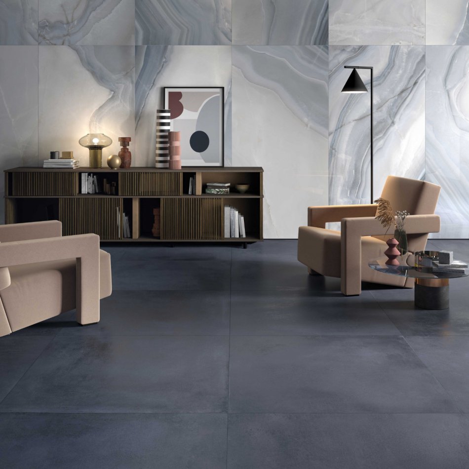 Carrelage grand format gris, produit parfait pour le salon séjour.