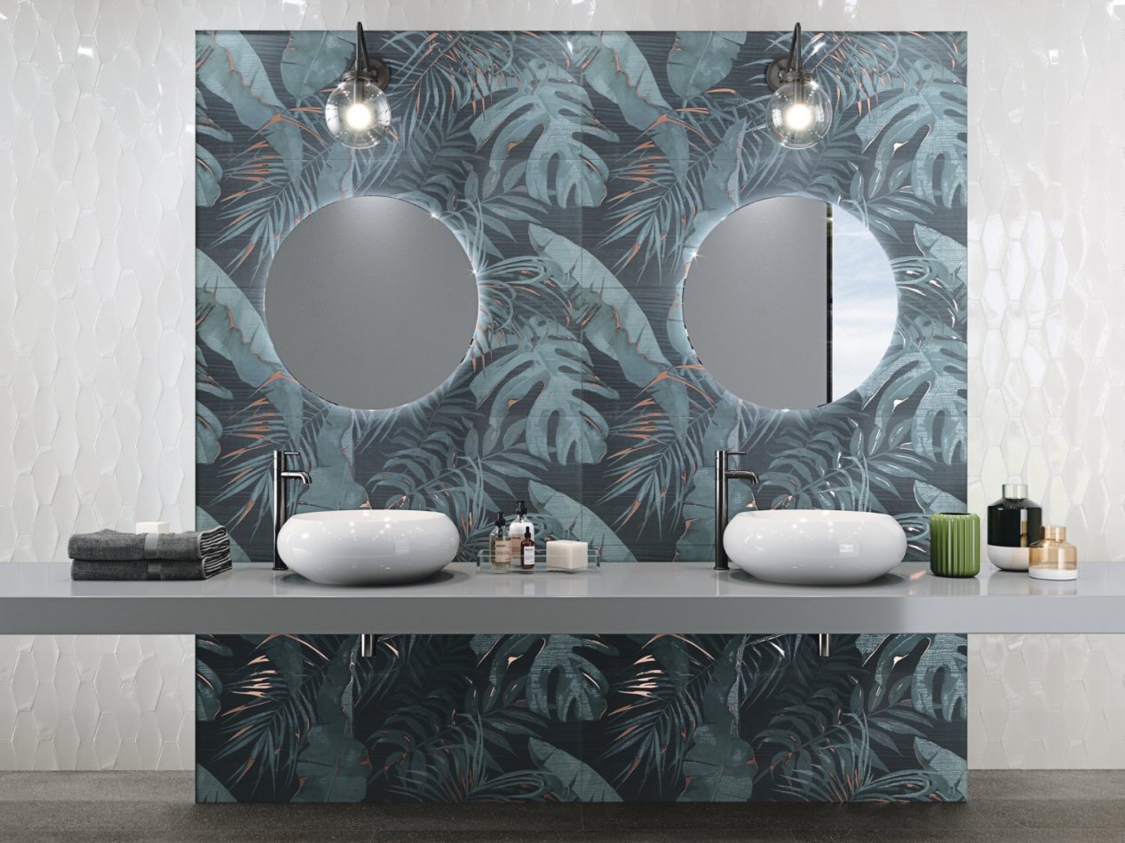 Carrelage salle de bain imitation papier-peint avec effet jungle