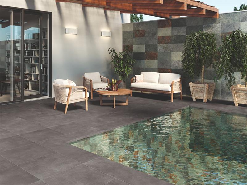 Carrelage intérieur piscine multicolore grand format