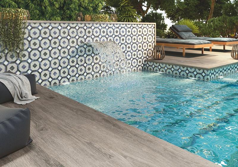 Piscine bois carreaux ciment