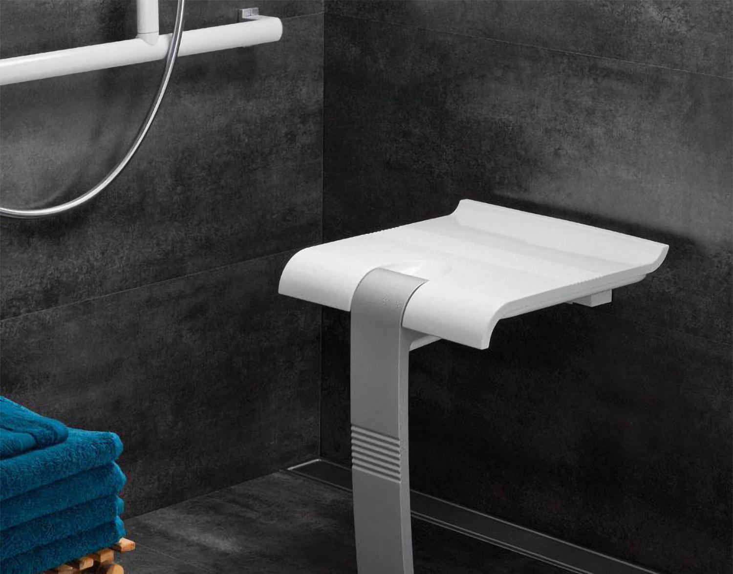 Tabouret de douche design, escamotable et amovible.