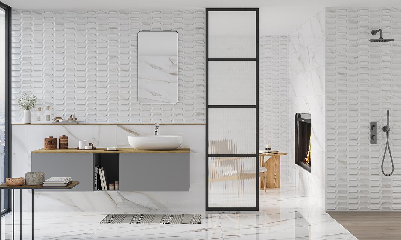 Salle de bain avec un carrelage sol imitation marbre blanc