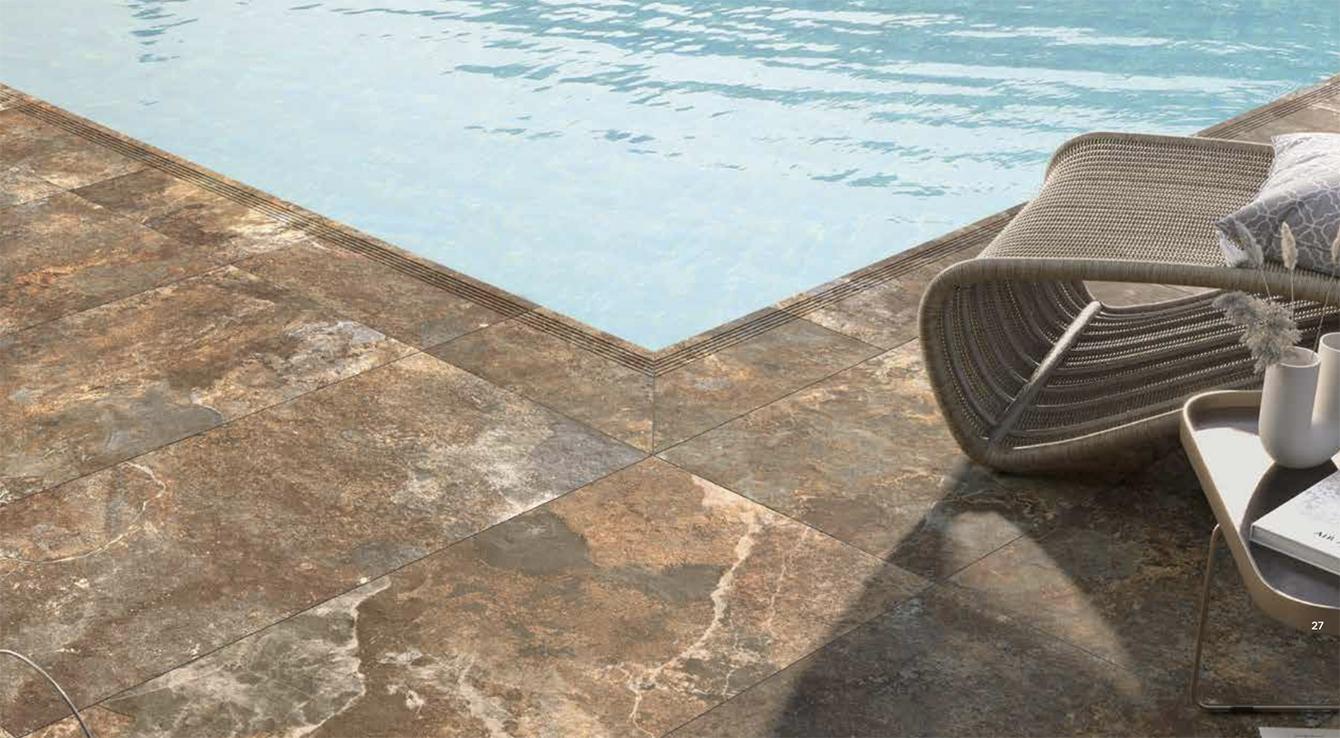 Carrelage piscine aspect pierre naturelle