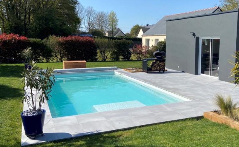 Réalisation terrasse par Carrelage et bain à Pontchâteau