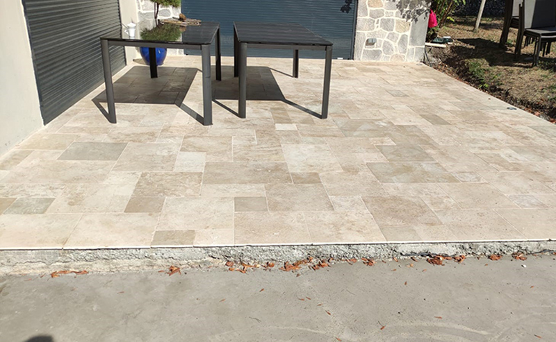 Un Espace de Sérénité Extérieur avec Le Carrelage Bugiste - Extérieur