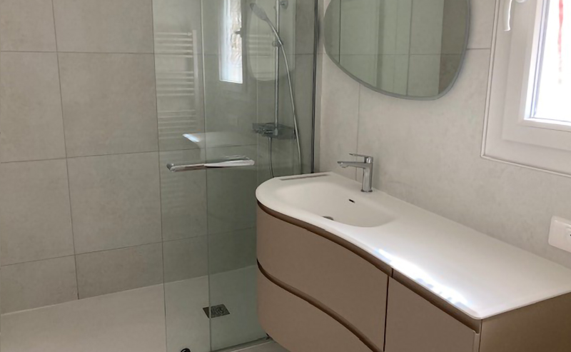 Rénovation salle de bain par le magasin carrelage et bain à Dijon